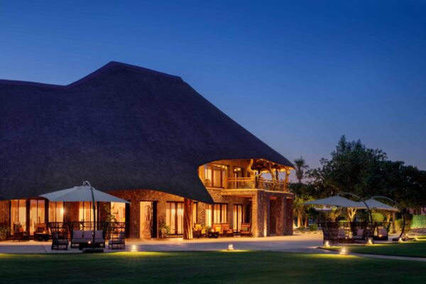 QTuxC8YQ-Nofa_001_170819-scaled